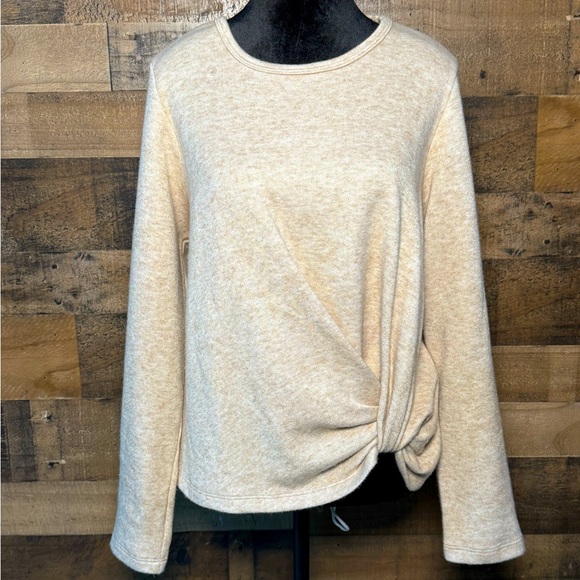 Karen Kane Sweaters - NWOT Karen Kane Women's Long Sleeve Knotted Shirt Blouse Top Large XLP Petite